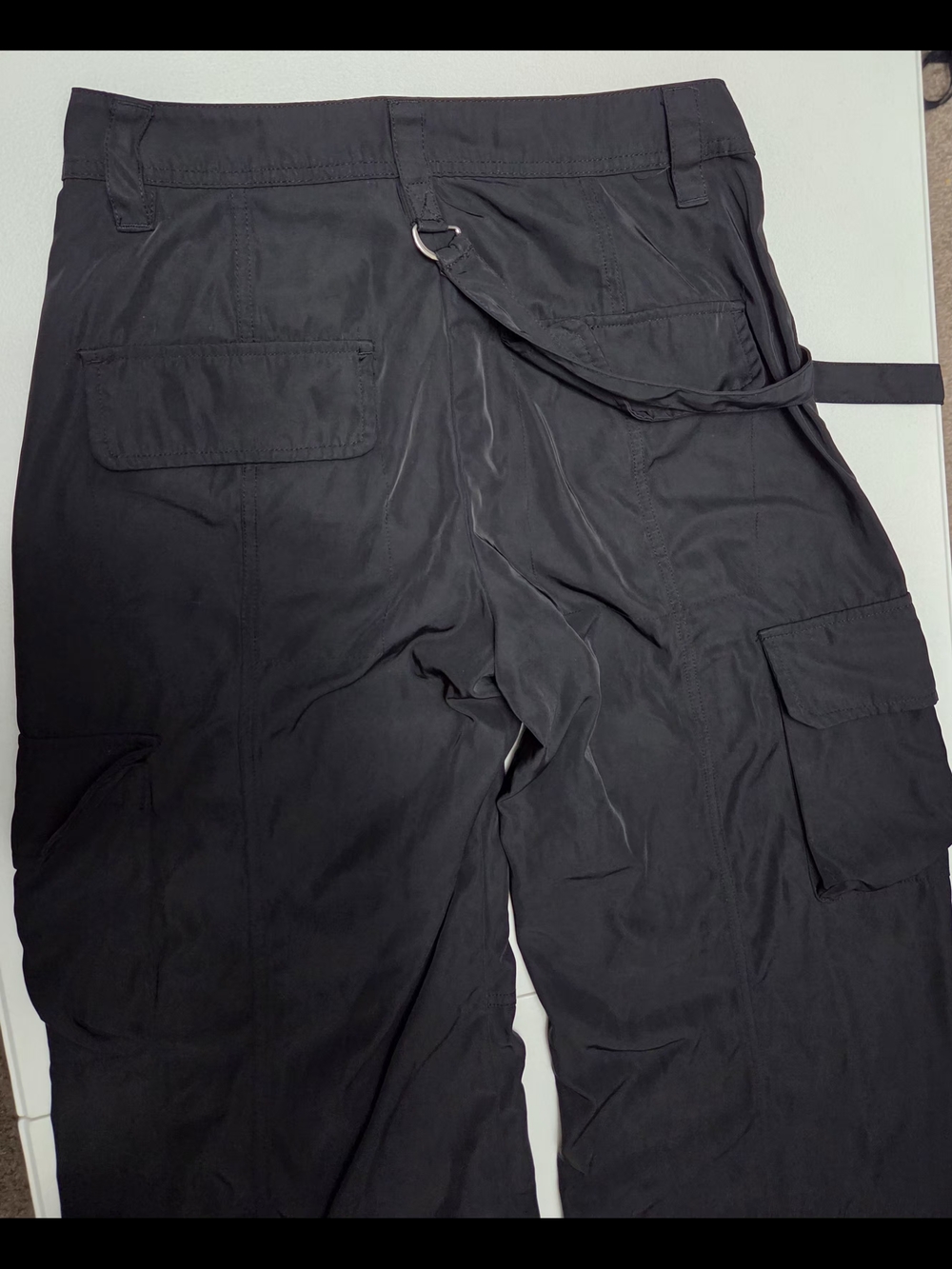 Bershka Black Wide-Leg Cargo Pants with D-Ring & Flap Pockets - Picture 3 of 14
